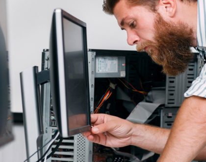 In-House vs Outsourced IT: Which for Your Business?